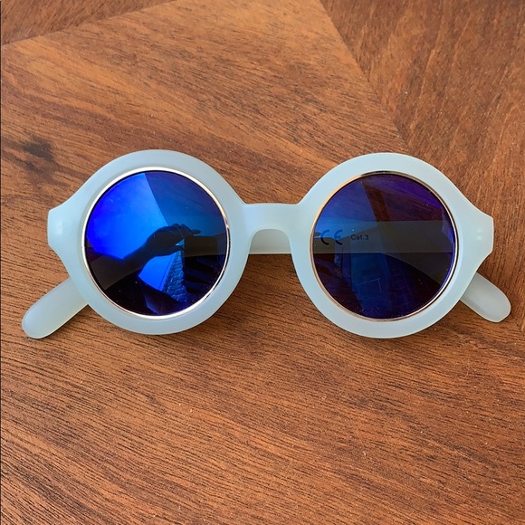 Urban Outfitters Accessories - NWOT UO Blue Circle Sunglasses